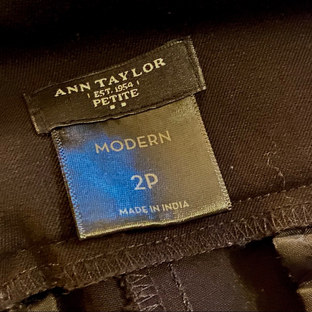 Ann Taylor dress pants, size 2P - Picture 3 of 3